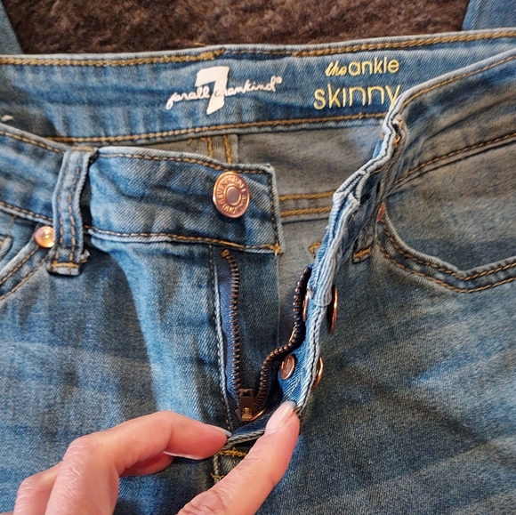 Girls Youth ~ 7 For All Mankind ~ Skinny Ankle Jeans - Picture 3 of 6